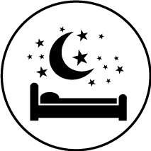 Symbolbild für Schlaf und Erholung mit einem Bett, Mond und Sternen.